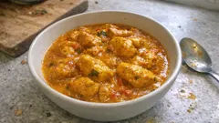 Kurczak colombo na mleku kokosowym – aromatyczny obiad z jednej patelni