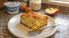 Ciasto jogurtowe z owocami „na kubeczek” – szybkie, wilgotne i z jednej miski