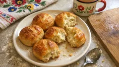 Bułeczki drożdżowe bez wyrabiania – chrupiące, a robisz je tylko łyżką