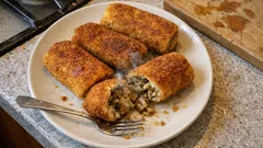 Krokiety z kapustą i grzybami do mrożenia – trik, dzięki któremu panierka nie odchodzi