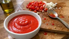 Coulis z czerwonej papryki w Thermomixie – gładki sos, który podkręci każdy obiad