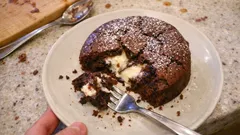 Ultrafondantowe ciasto czekoladowe z ricottą – kremowe w środku i proste w pieczeniu