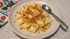 Kluski leniwe na serku homogenizowanym – miękkie, delikatne i gotowe w kilka minut