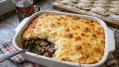 Hachis Parmentier z kaczką confit – zapiekanka z purée i kremem z parmezanu