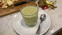 Kremowe smoothie z kiwi, bananem i jabłkiem – 4 składniki i gotowe w chwilę