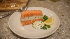 Terrina z łososia i dorsza – przystawka na zimno pieczona w kąpieli wodnej