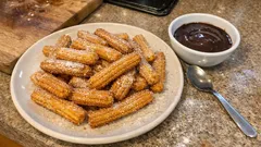 Domowe churros jak z wesołego miasteczka – chrupiące i gotowe bez wyrastania