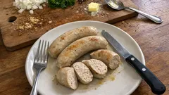 Boudin blanc maison – delikatna francuska biała kiełbasa parzona w bulionie