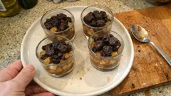 Verrine z jabłkami i kiszką krwistą – elegancka przystawka gotowa w 15 minut