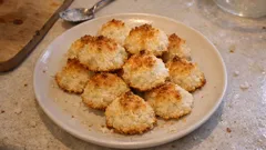 Kokosanki z 3 składników – miękkie w środku i lekko rumiane na wierzchu