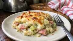 Gratin z porów i szynki – kremowa zapiekanka z beszamelowym sosem