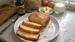 Wilgotny keks waniliowy jak z cukierni – prosty przepis z kilku składników