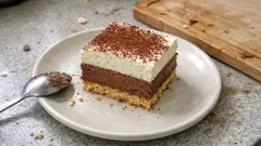 Kremowa Fantazja: ciasto bez pieczenia z musem czekoladowym i mascarpone