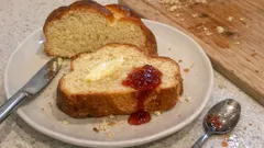 Szybka brioche z Thermomixa – puszysta, lekko słodka i zawsze się udaje