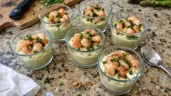 Werriny ze szparagami i krewetkami – lekka, elegancka przystawka w szkle
