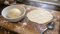 Parzone ciasto na uszka do barszczu – elastyczne, cienkie i nie pęka przy lepieniu