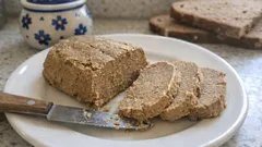 Aksamitny pasztet z wątróbek na święta – prosty trik na idealnie kremową konsystencję