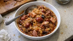 Mrożona mieszanka mięs do bigosu – prosty trik na głęboki, wędzony smak