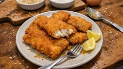 Karp w chrupiącej panierce na Wigilię – prosty sposób, żeby nie rozpadał się na patelni