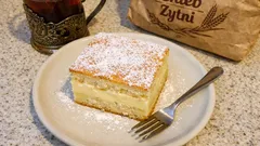 Magiczne ciasto waniliowe: z jednej masy wychodzą trzy warstwy (krok po kroku)