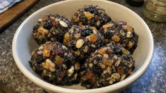 Makiełki wigilijne bez pieczenia – kremowy deser z makiem i bakaliami