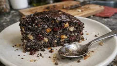 Wilgotny makowiec bez mąki z puszki – mieszasz łyżką i gotowe