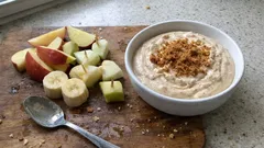 Kremowy dip Lotus Biscoff z mascarpone – owoce do maczania w 10 minut