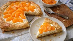 Tarta z mandarynkami i mascarpone na cieście francuskim – szybki, elegancki deser