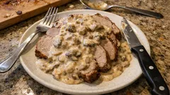 Pieczeń cielęca w sosie z borowików – delikatna, soczysta i naprawdę od święta