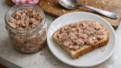 Wędlina w słoiku: domowe mięsne smarowidło na kanapki, które zawsze się udaje