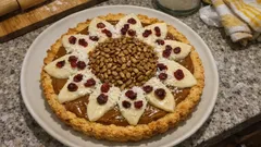 Mazurek słonecznikowy z masą krówkową – kruchy spód, chrupiący wierzch i biała polewa