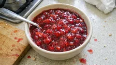 Konfitura z czerwonych porzeczek i rabarbaru z wanilią – gęsta, wyrazista i gotowa w 10 minut
