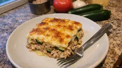 Lasagne z tuńczykiem i cukinią z Thermomixa – kremowy beszamel i złoty ser