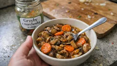 Grzyby z marchewką w oleju do słoików – prosta przetwórka, która zawsze się udaje