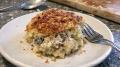 Forszmak śledziowy z piekarnika – ziemniaki, śledź i chrupiąca góra jak dawniej