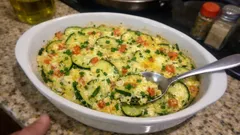 Gratin z dużej cukinii i białego sera – kremowa zapiekanka, która nie wychodzi wodnista