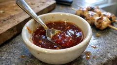 Słodki sos do szaszłyków z kurczaka – gładka glazura z ketchupu i chili