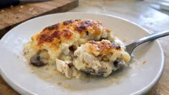 Zapiekanka rybna z ziemniakami i beszamelem – prosty obiad z piekarnika