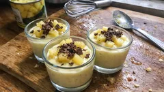 Krem patissière z ananasem w pucharkach – lekki deser bez śmietanki