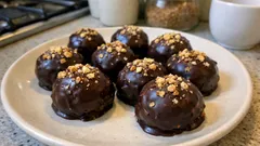 Piernikowe bajaderki bez pieczenia – prosty sposób na resztki pierniczków