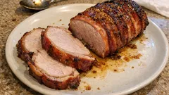 Soczysty schab pieczony w boczku – prosta marynata z musztardą i pewny efekt