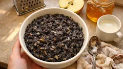 Sucha masa makowa? Zetrzyj jedno kwaśne jabłko – odzyska miękkość w kilka minut