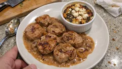 Medaliony z polędwiczki w sosie porto – kremowy, restauracyjny smak w domu