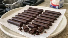 Domowe pałeczki czekoladowe do pain au chocolat – zrobisz je w kilka minut i zawsze się udają