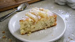 Lekkie ciasto gruszkowe bez masła – wilgotne i puszyste dzięki jogurtowi