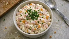 Smarowidło z wędlin i jajek z morelą – szybka pasta kanapkowa z resztek