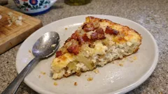 Quiche bez ciasta z cykorią i boczkiem – lekka, kremowa tarta, która zawsze się udaje