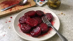 Buraki z mikrofali w 10–15 minut: miękkie i czerwone bez długiego gotowania